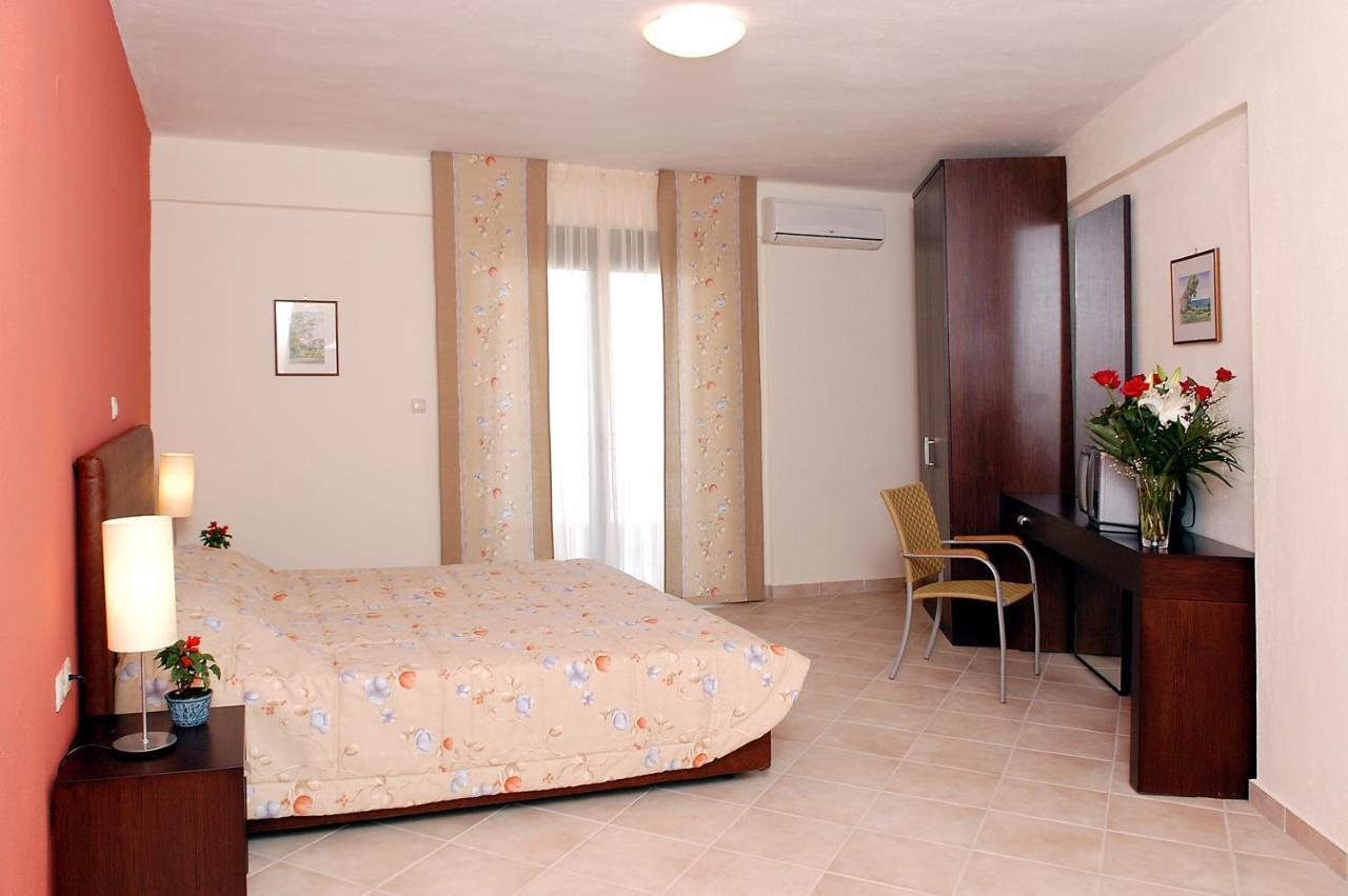 Hotel Ammos Polychrono Esterno foto
